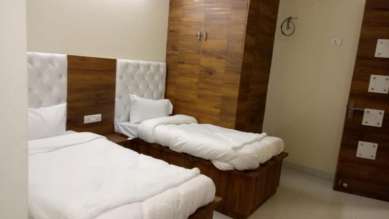 Hotel Oyo Galaxy New Delhi